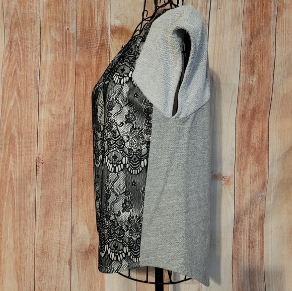 Bar III Capped Sleeve, High-Low Top - Picture 3 of 6